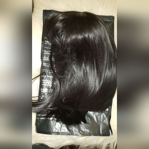 Yaki Black Short Bob Wig~With Bangs~Synthetic~NEW - Picture 11 of 11